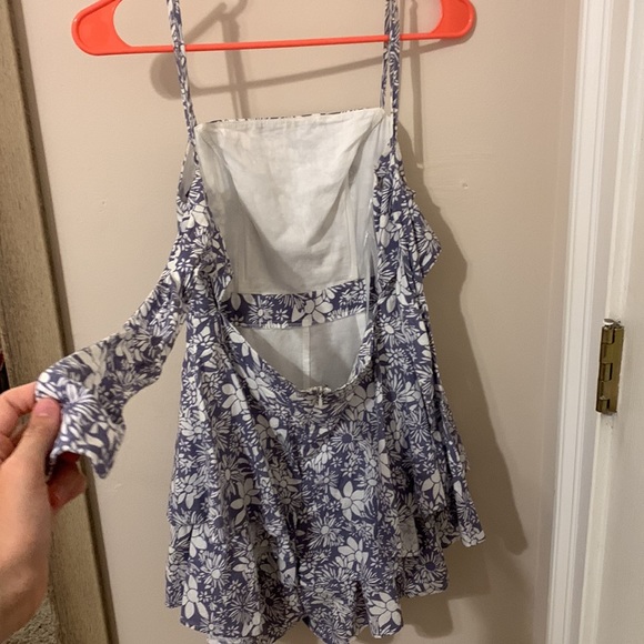 Floral Ruffle Romper Size Small - Picture 2 of 2